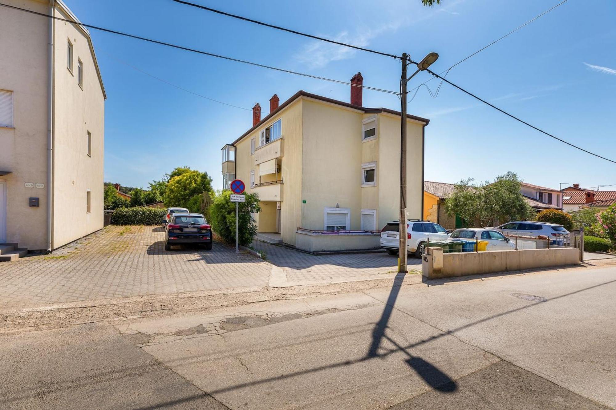 Apartment Stellina Stinjan Bagian luar foto